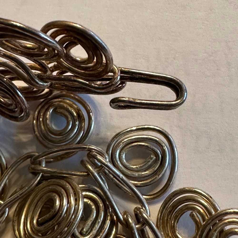 VINTAGE Silver plated Wire Wrap 7 1/2” long Bracelet with aged patina - Picture 9 of 10